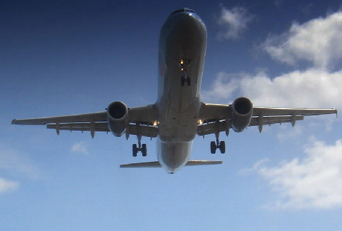 070518avion.jpg