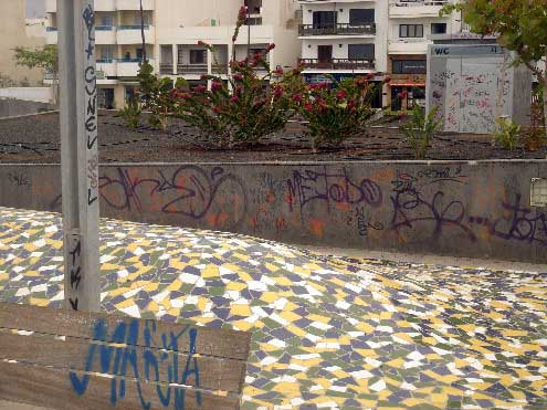 070522grafiti.jpg