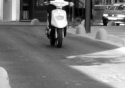 070522moto.jpg