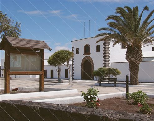 071016bajotecho.jpg 071016bajotecho.jpg